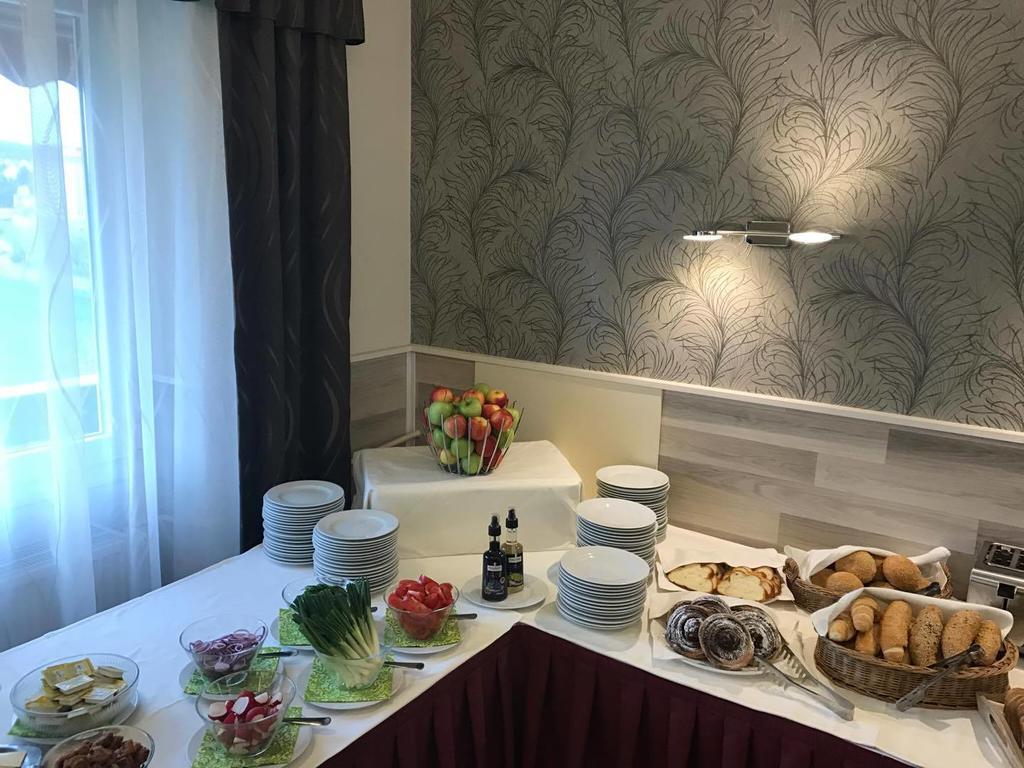 Napfeny Hotel 잘라카로쉬 외부 사진